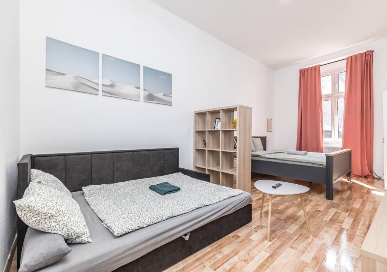 Elegance Apartments