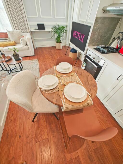 Blessed House Luxury into Nature in Sandton Apartment Home