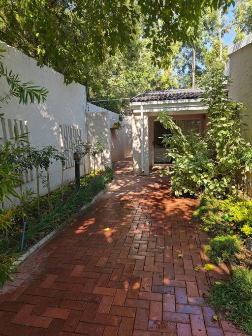 Blessed House Luxury into Nature in Sandton Apartment Home
