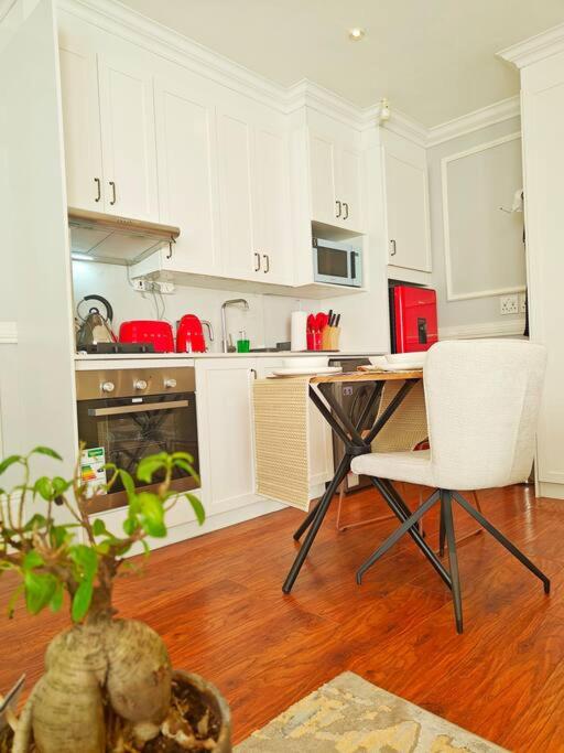 Blessed House Luxury into Nature in Sandton Apartment Home