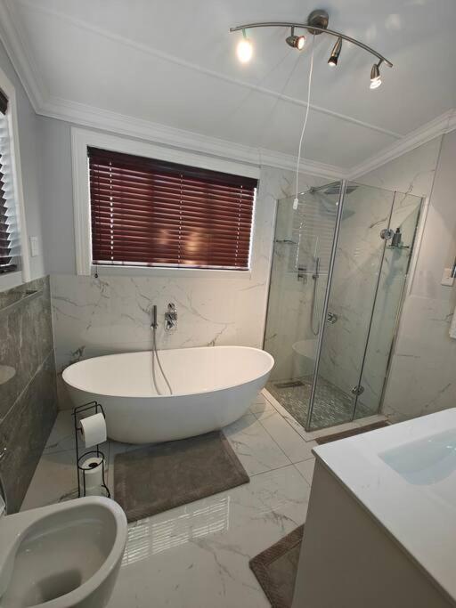 Blessed House Luxury into Nature in Sandton Apartment Home