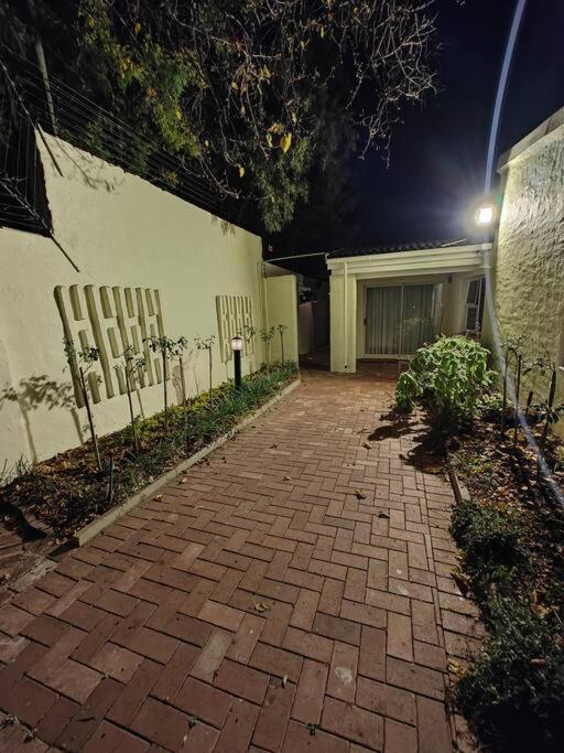 Blessed House Luxury into Nature in Sandton Apartment Home