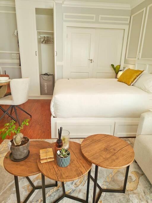 Blessed House Luxury into Nature in Sandton Apartment Home