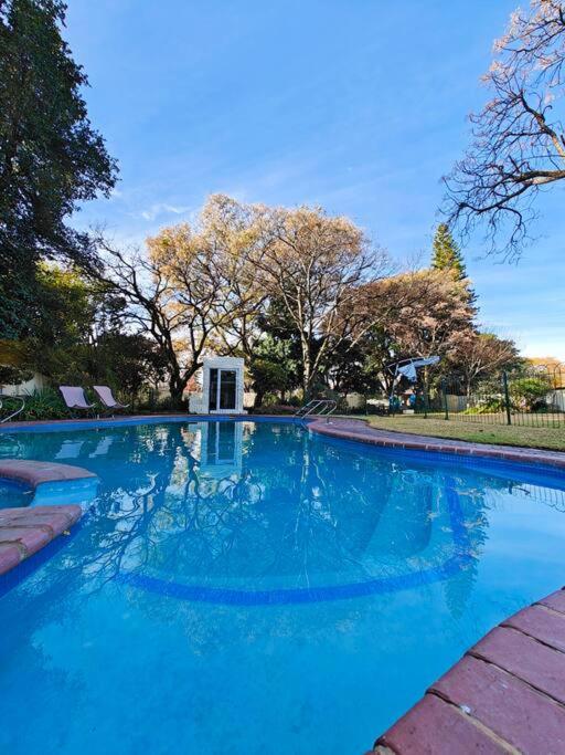 Blessed House Luxury into Nature in Sandton Apartment Home