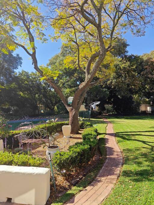 Blessed House Luxury into Nature in Sandton Apartment Home