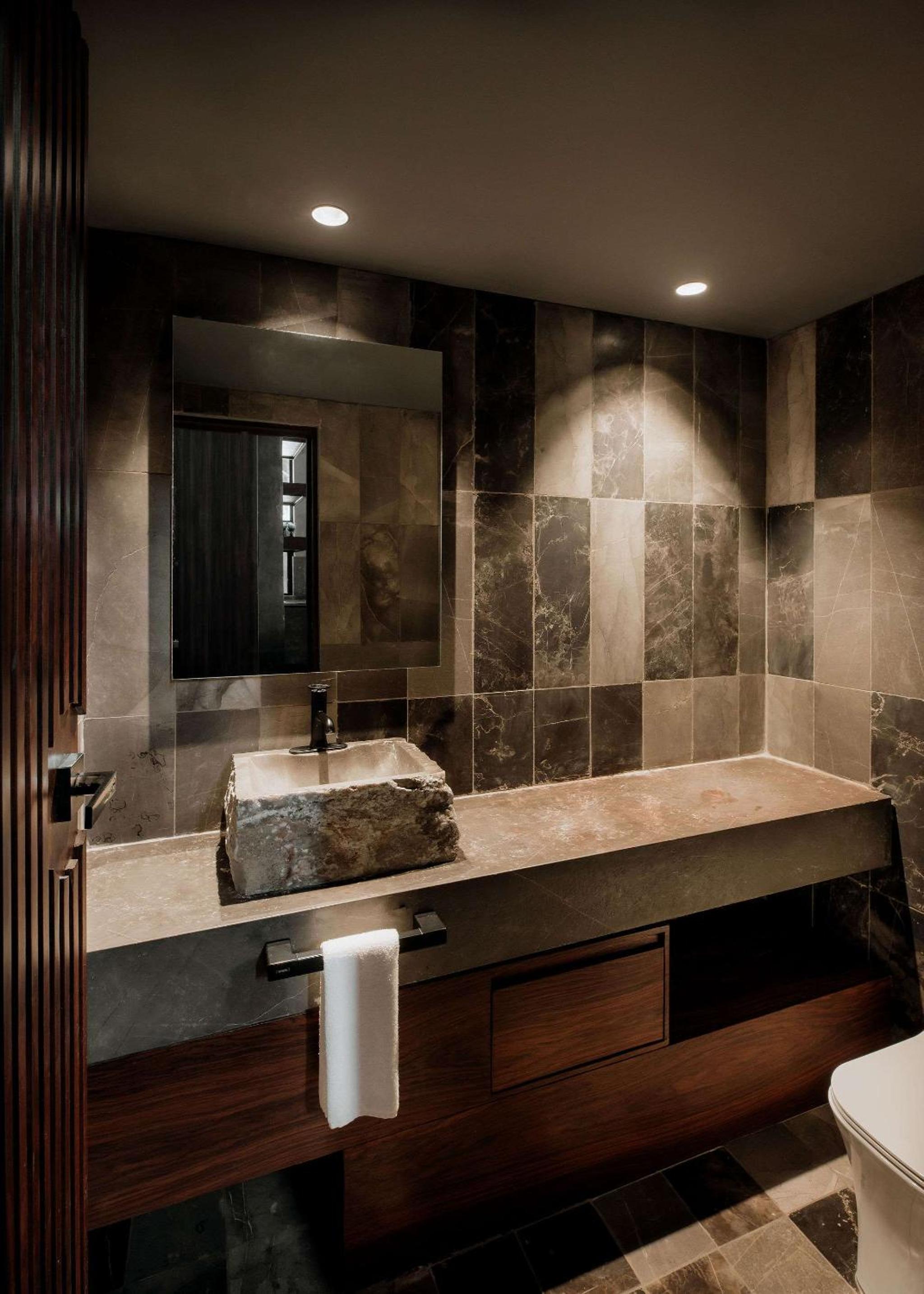 Barneys NY Residences with private pool and 24h security view 3