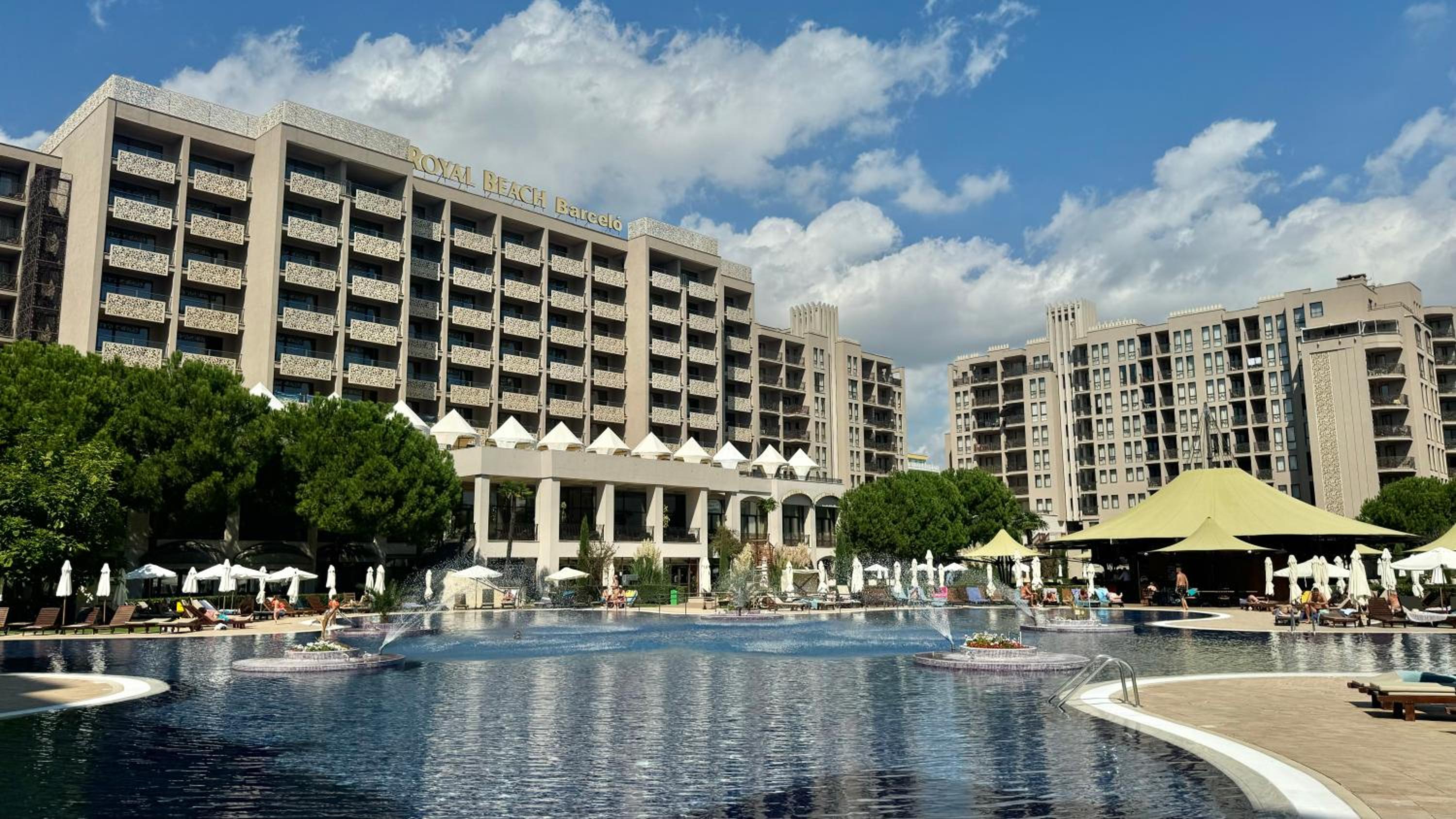 Luxury sea view, 5star Barcelo on Beach