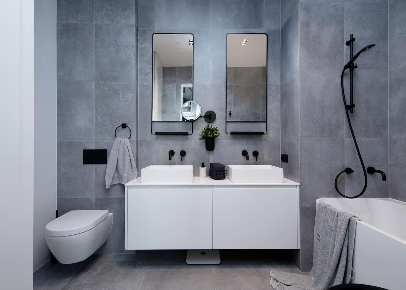 Exclusive apartment in Heart of Town
