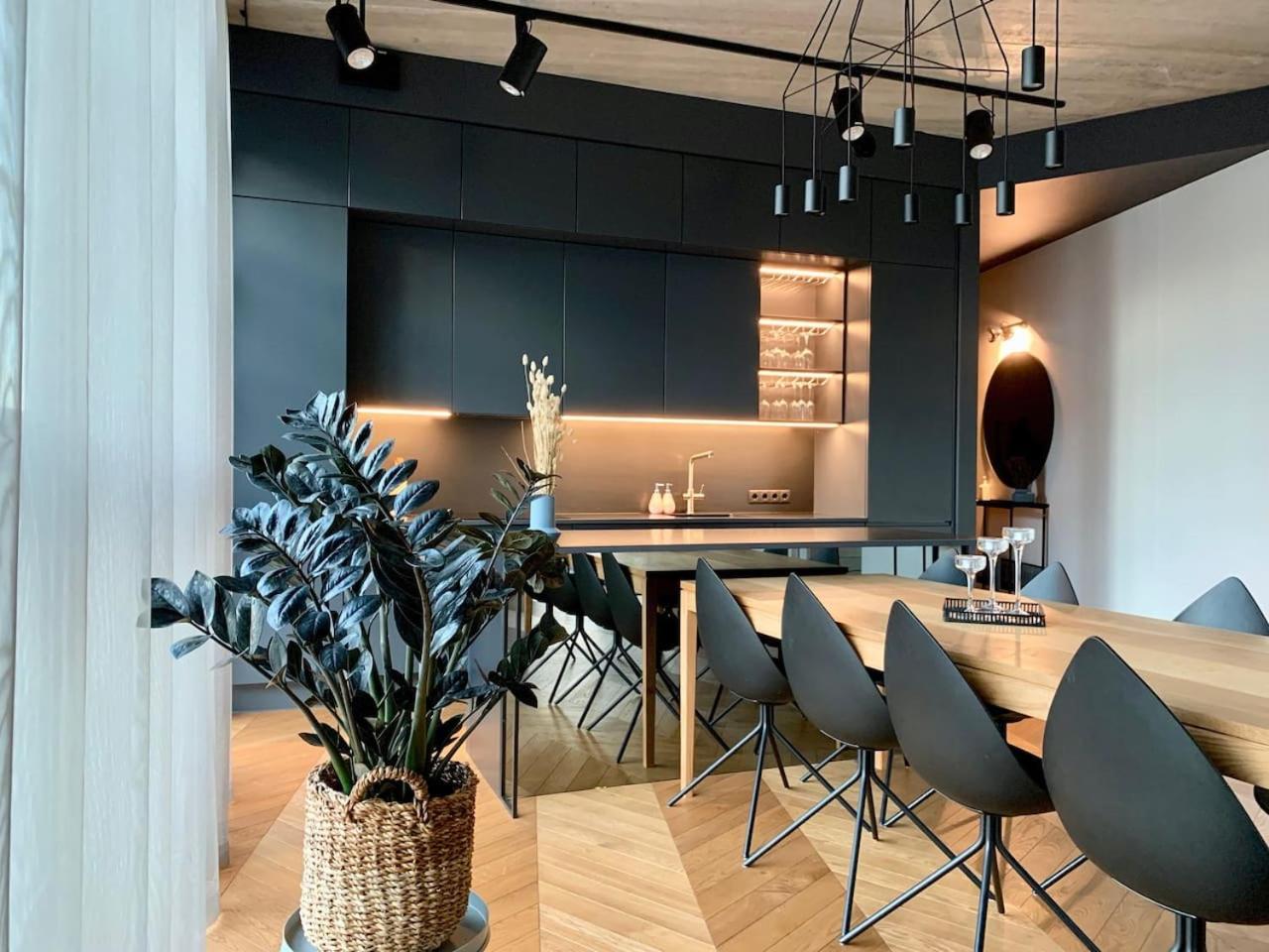 Exclusive apartment in Heart of Town
