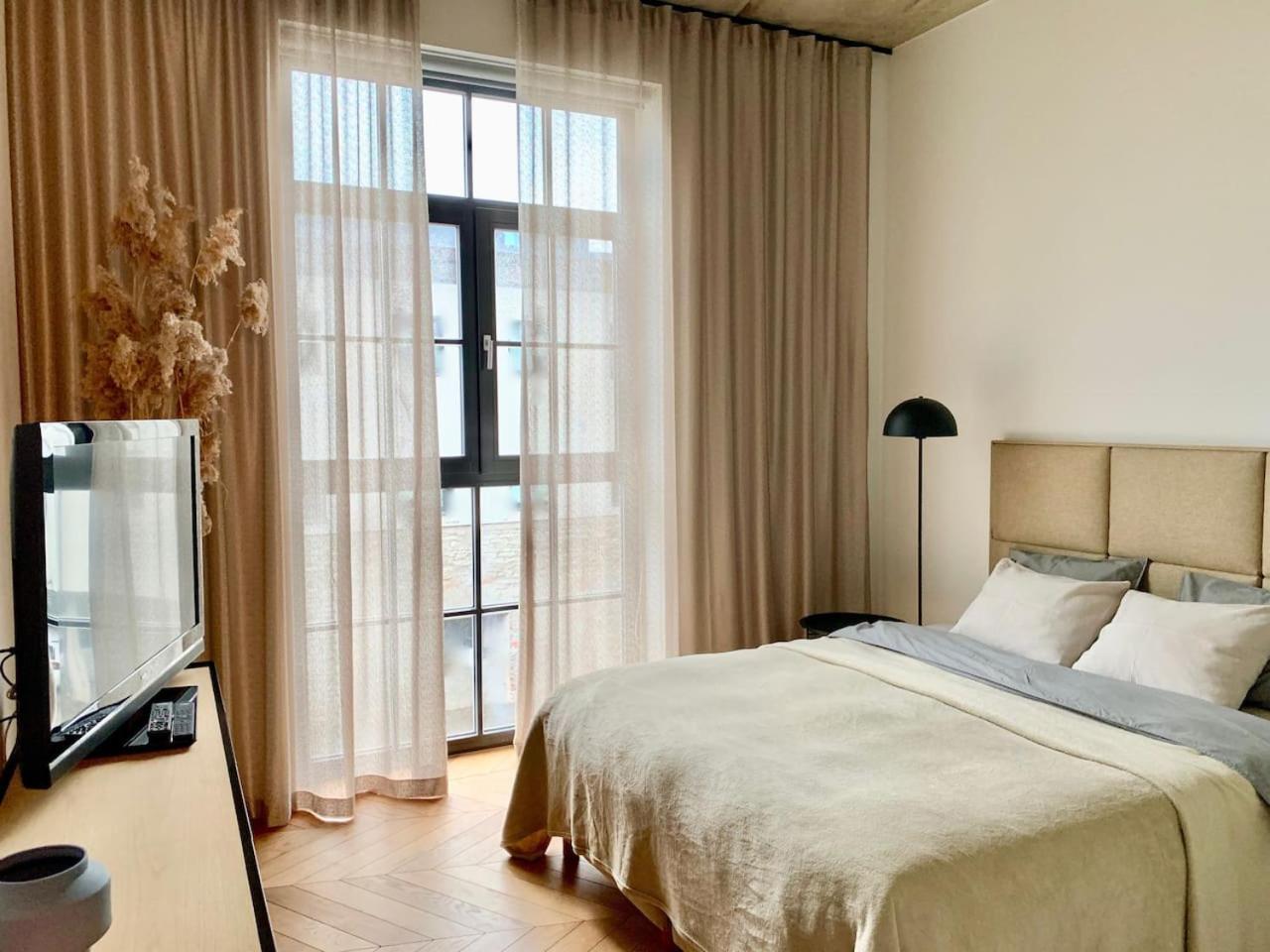 Exclusive apartment in Heart of Town