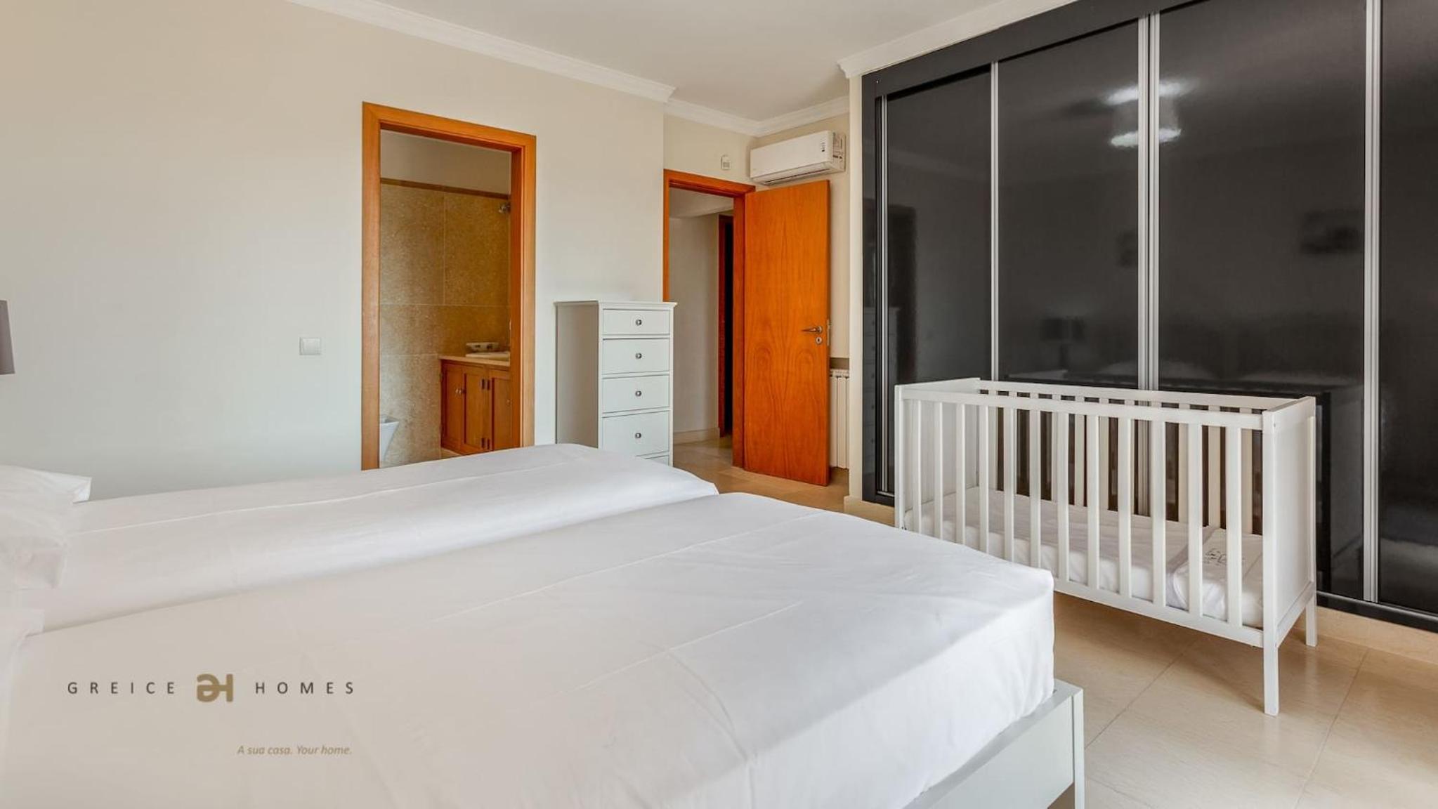 Luxuosa moradia V5 em Quarteira - Greice Homes view 5