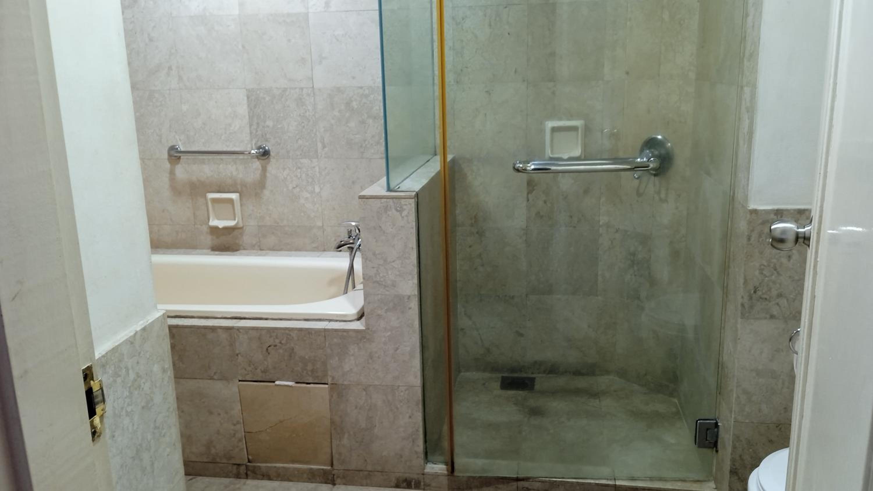 Bukitbintang World Service Suites at Times Square