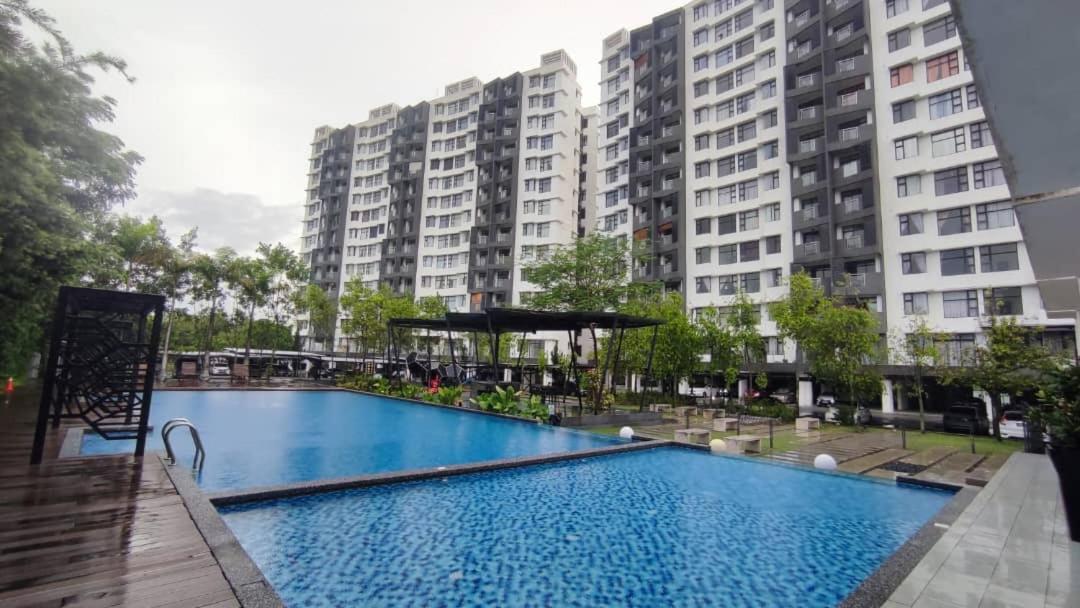 Diamond Oasis 6pax 3room type photo 1