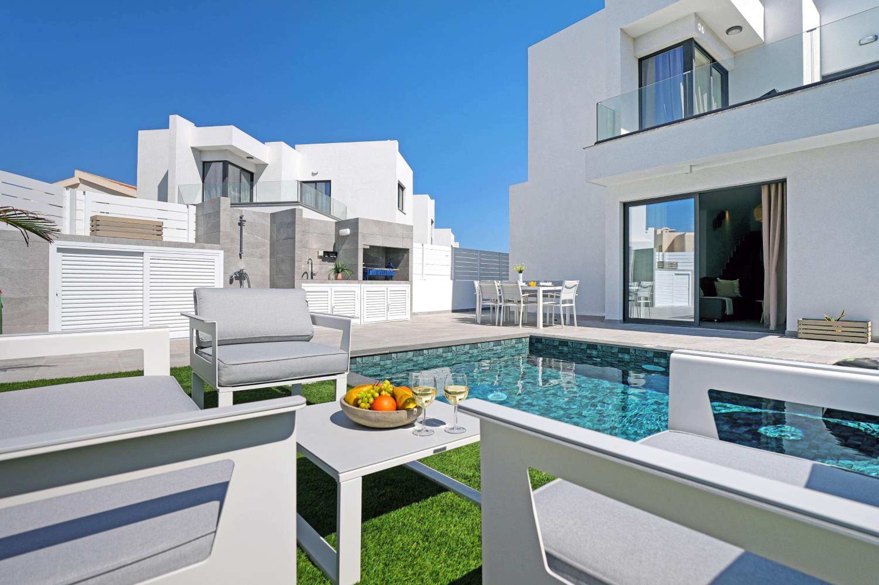 Villa Clio - 3bed All En-suite with Private Pool