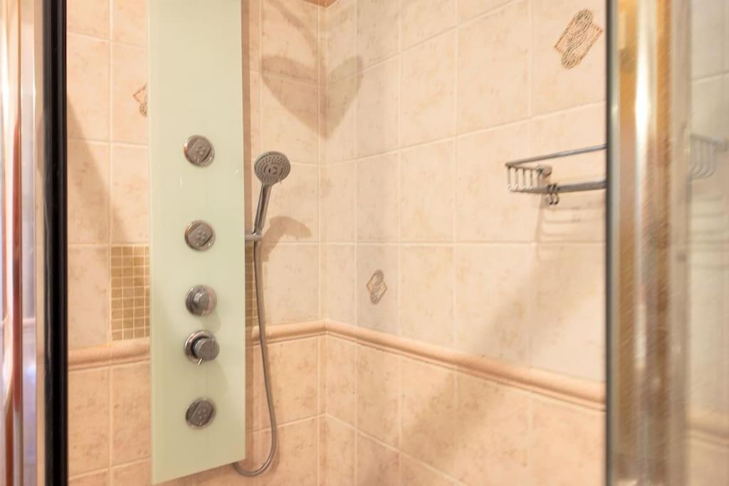 Buenavista 4 bed-room by Casa del sol HR