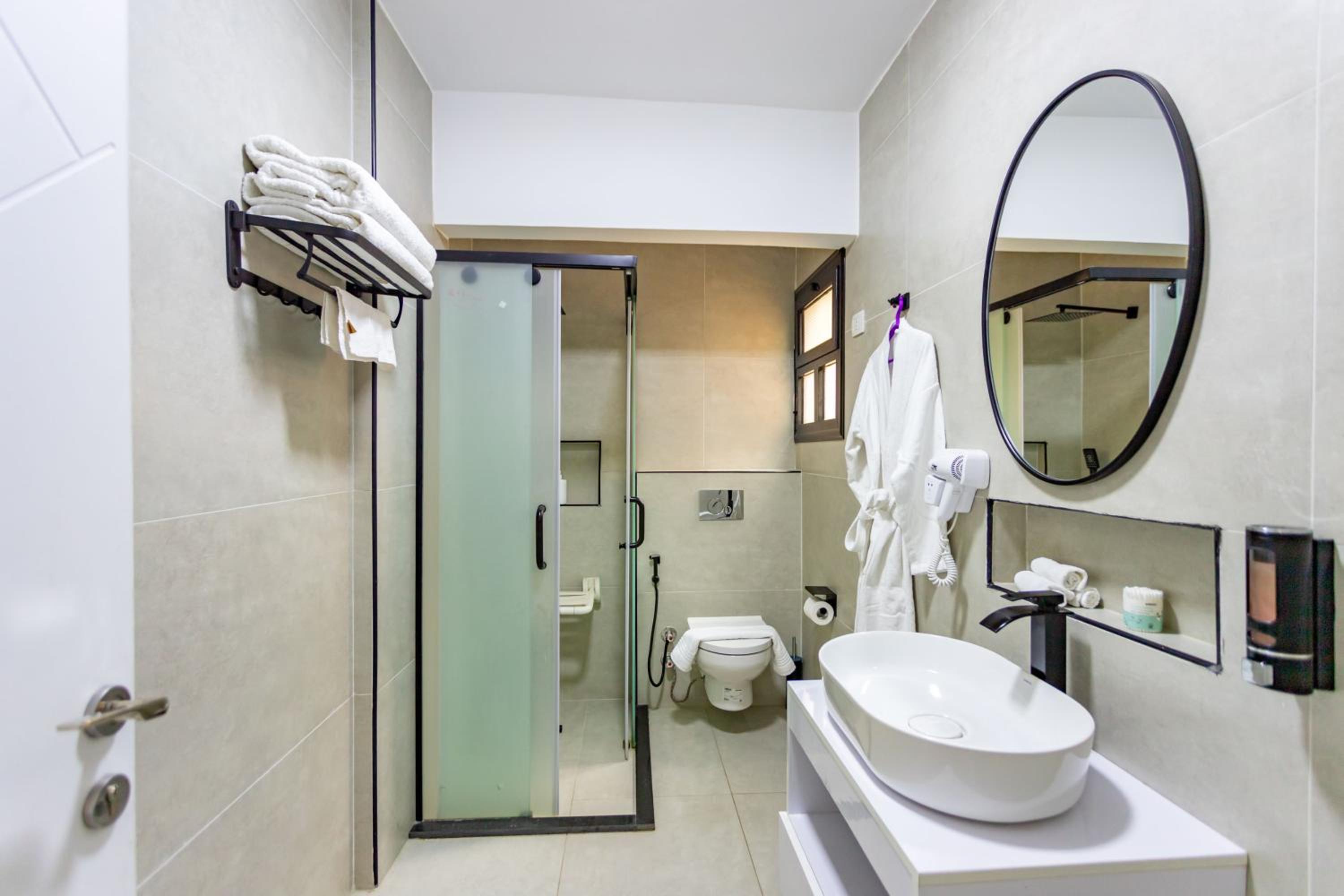Nasr city apt , 5 min to city Stars mall & more