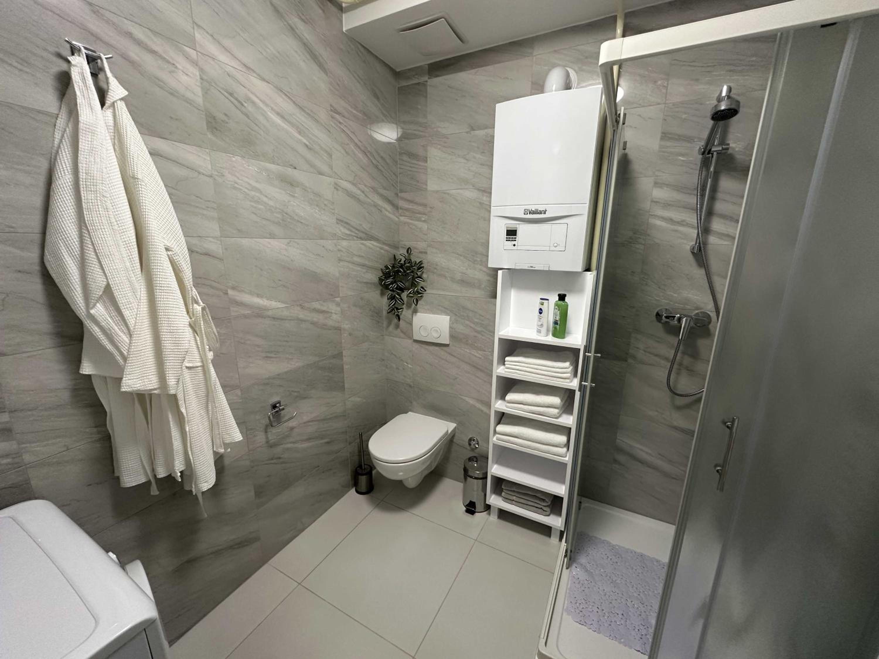 Thyke Apartment