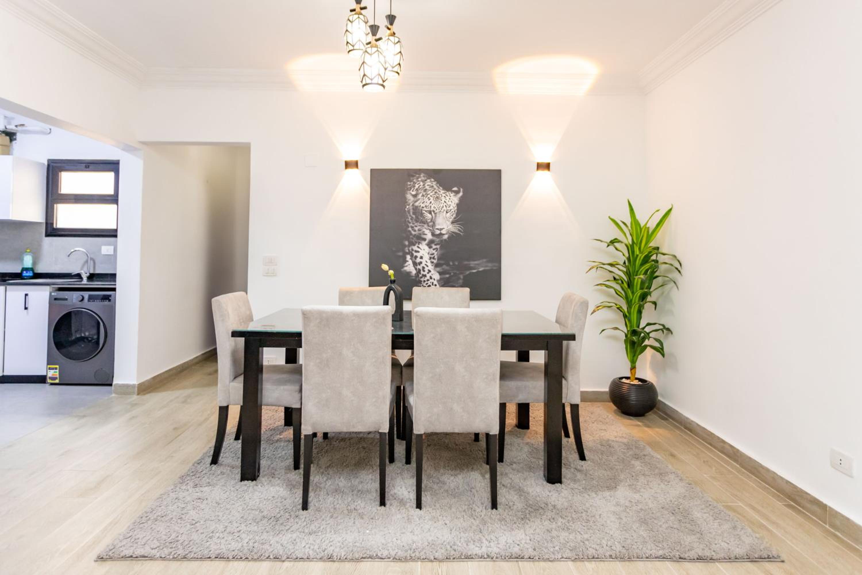 Nasr city apt , 5 min to city Stars mall & more