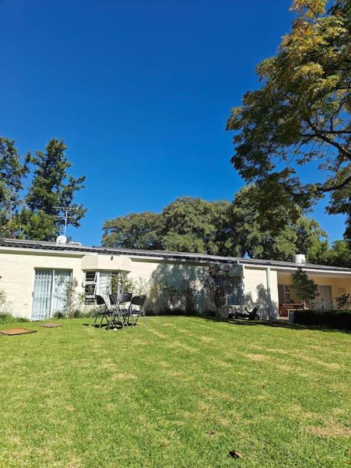 Blessed Luxury Cottage into Nature in Sandton Apartment in Sandton