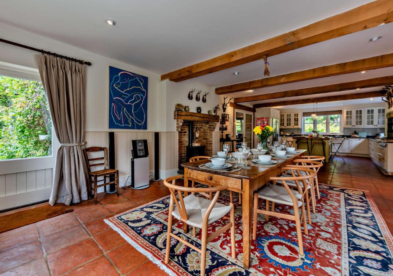 6 Bed in Robertsbridge oc-d29525