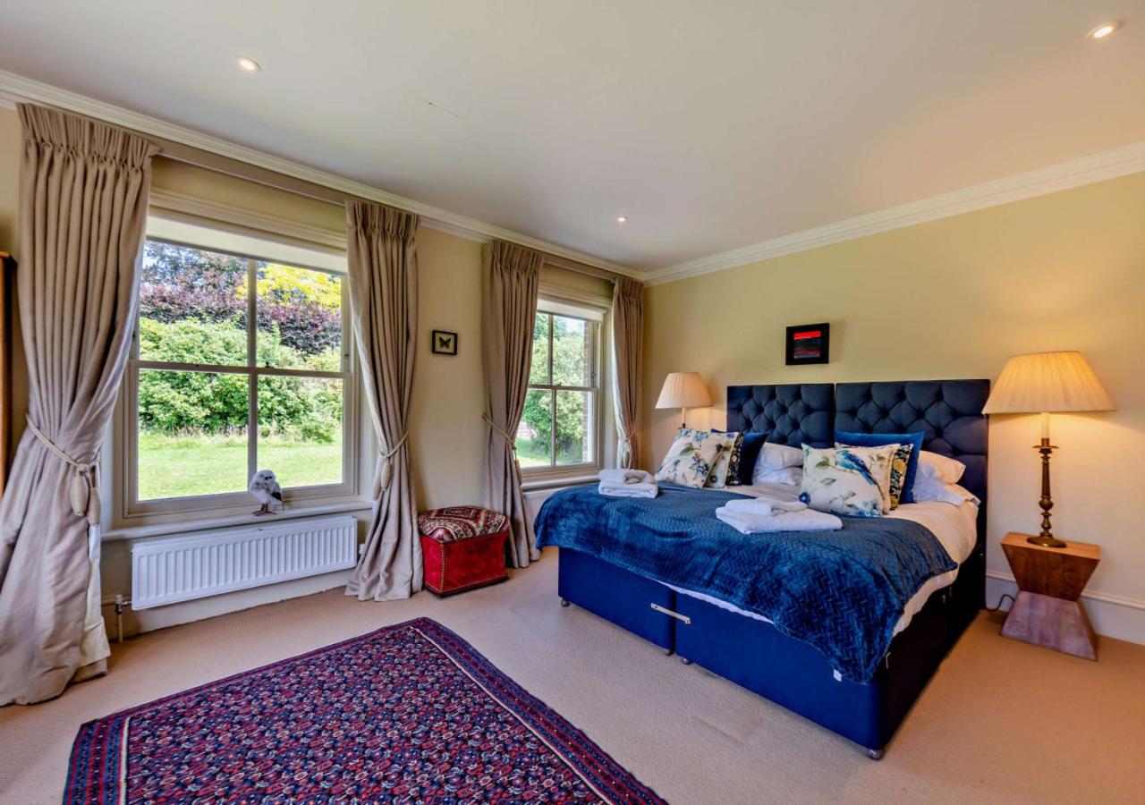 6 Bed in Robertsbridge oc-d29525