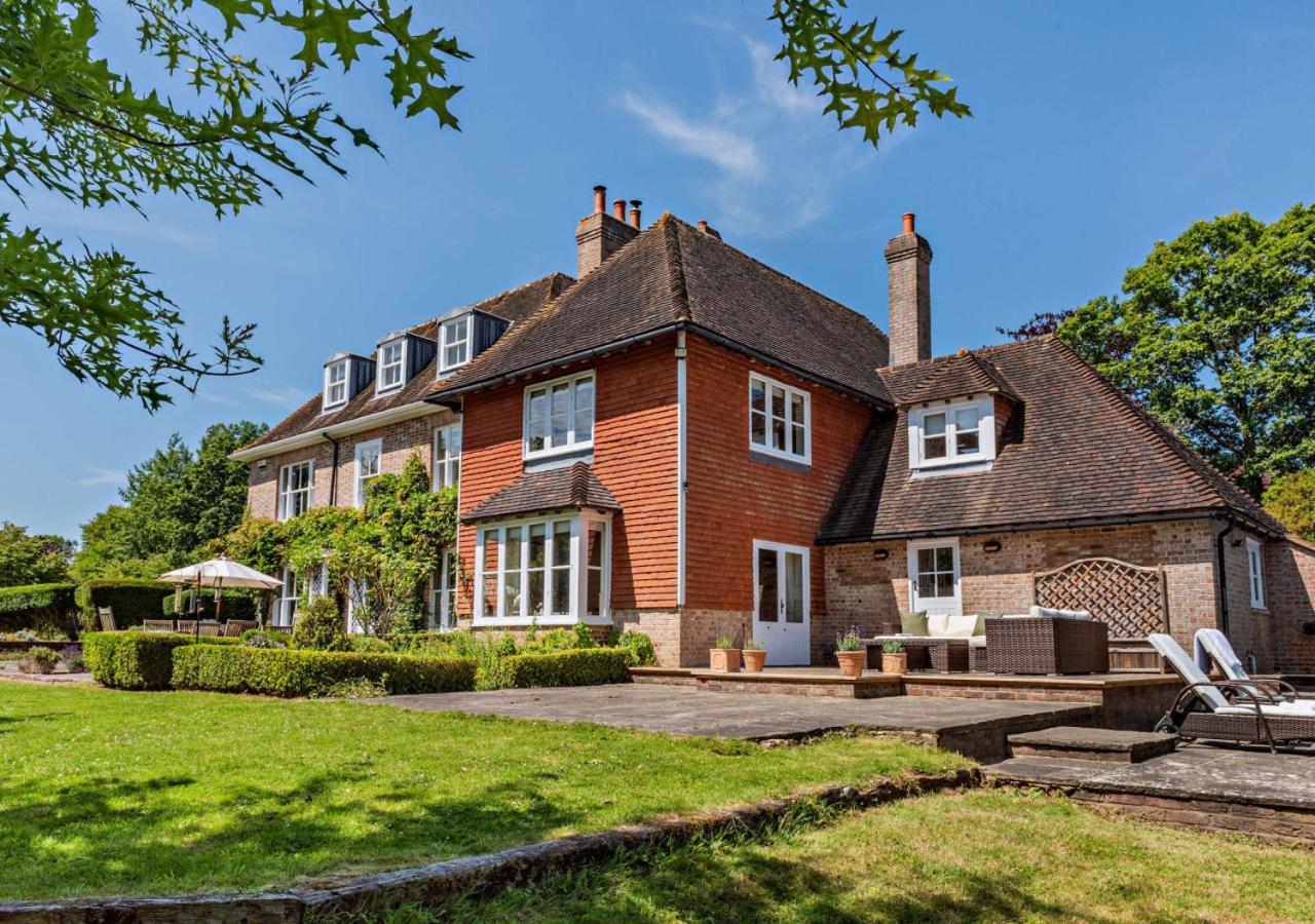 6 Bed in Robertsbridge oc-d29525