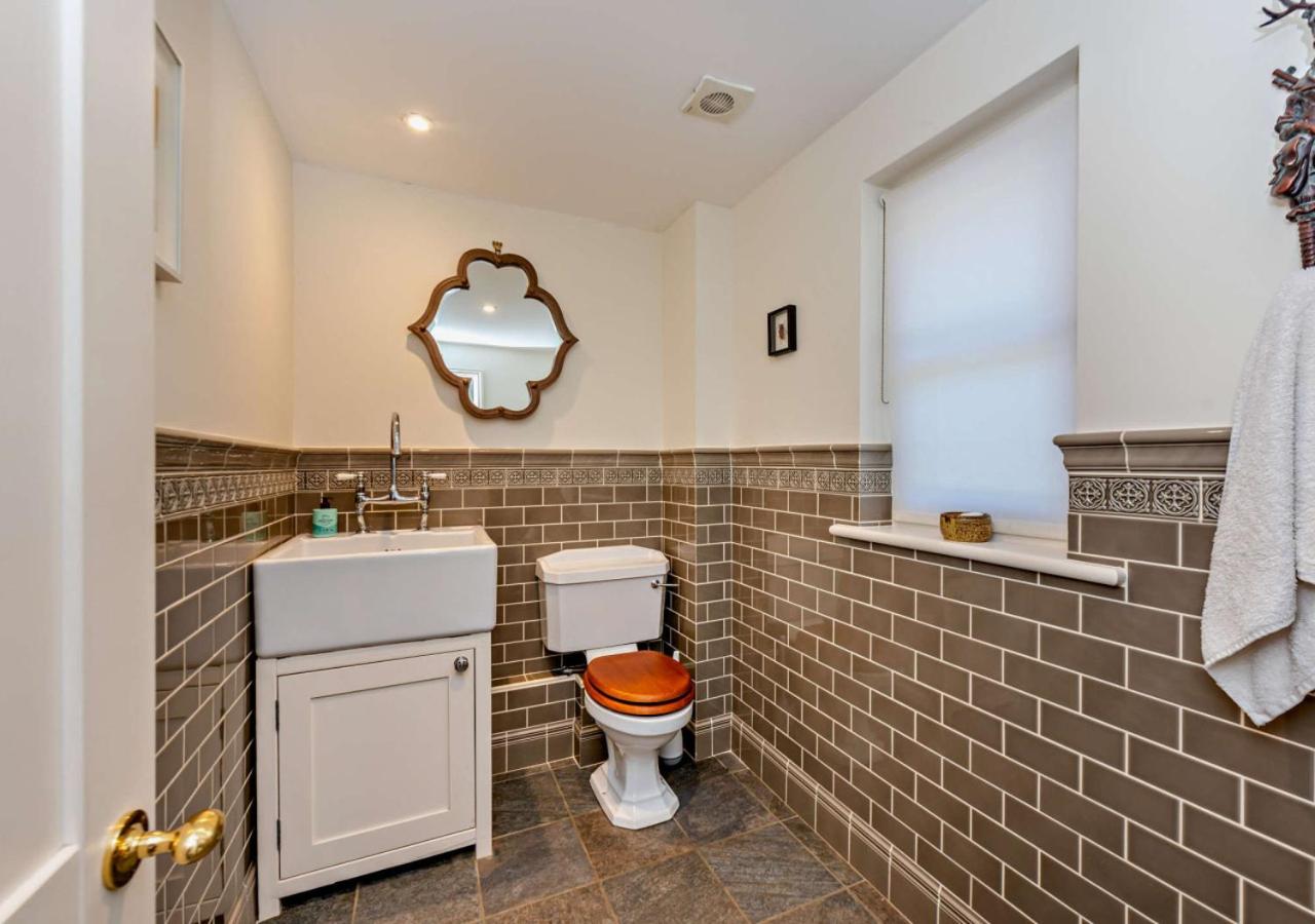 6 Bed in Robertsbridge oc-d29525