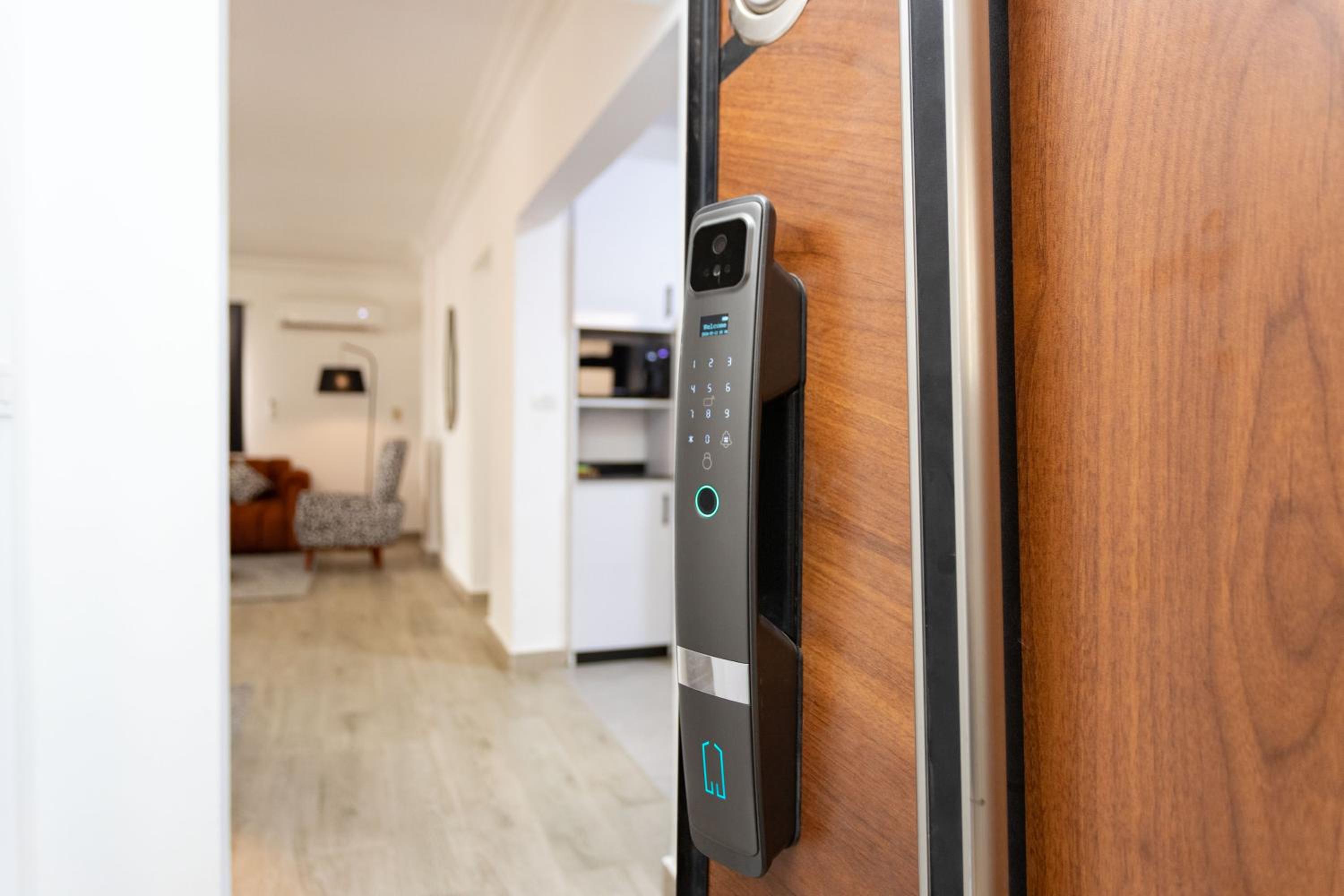 Nasr city apt , 5 min to city Stars mall & more