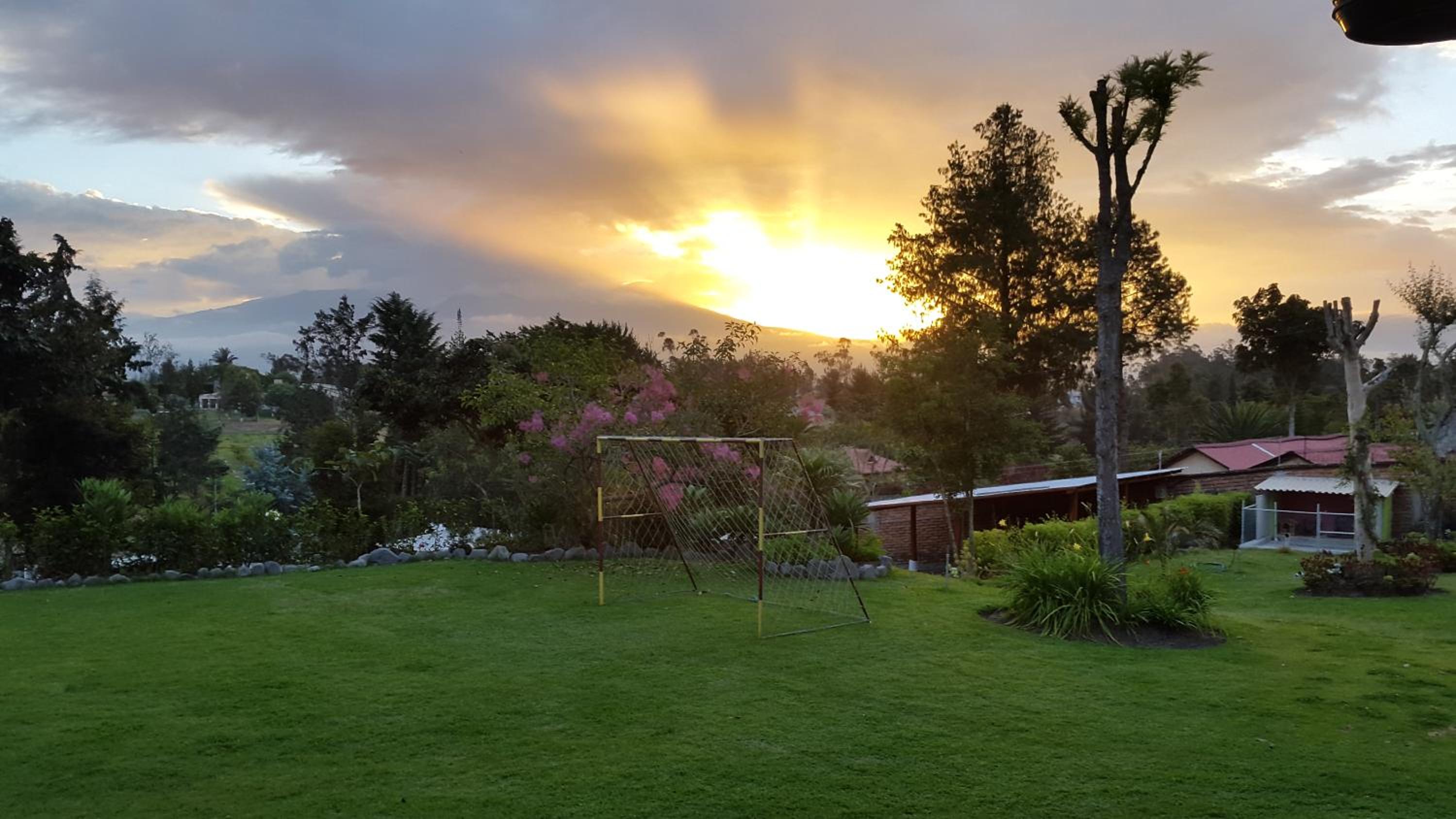 Zaysant Ecolodge