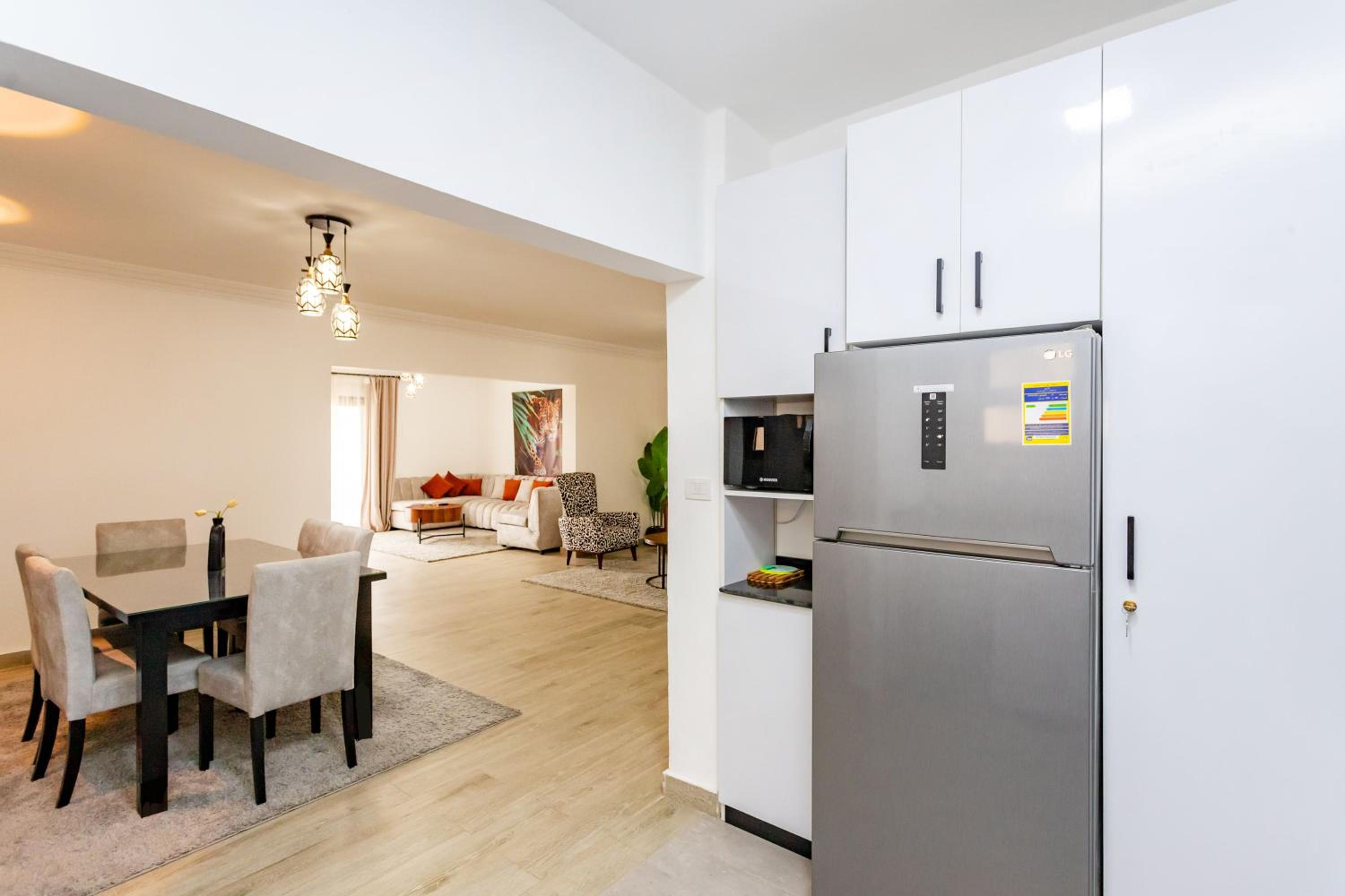 Nasr city apt , 5 min to city Stars mall & more