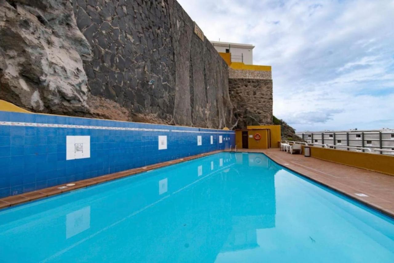 Patalavaca Beach Apartment Pool Terrace
