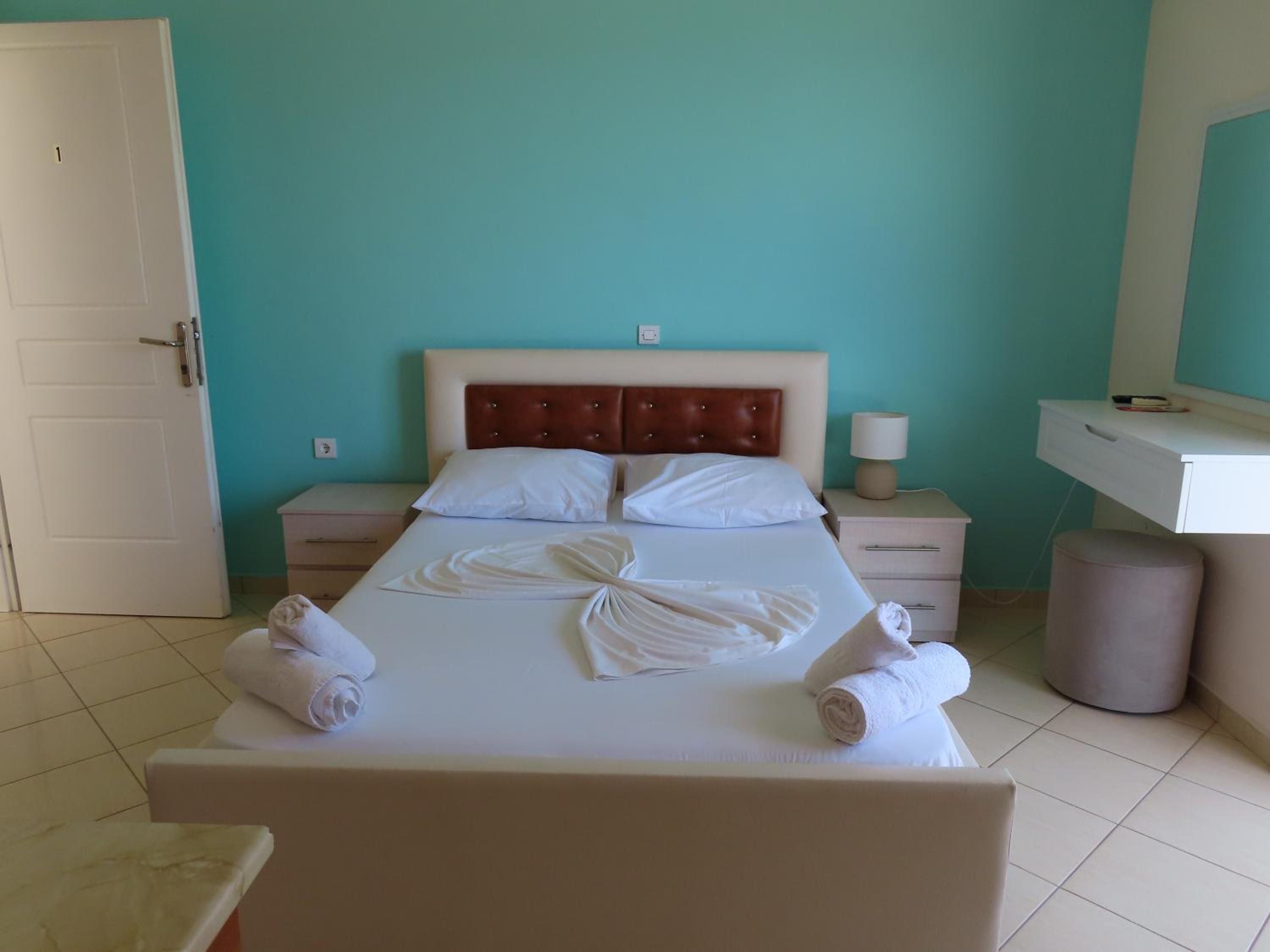 Mariana Apartments