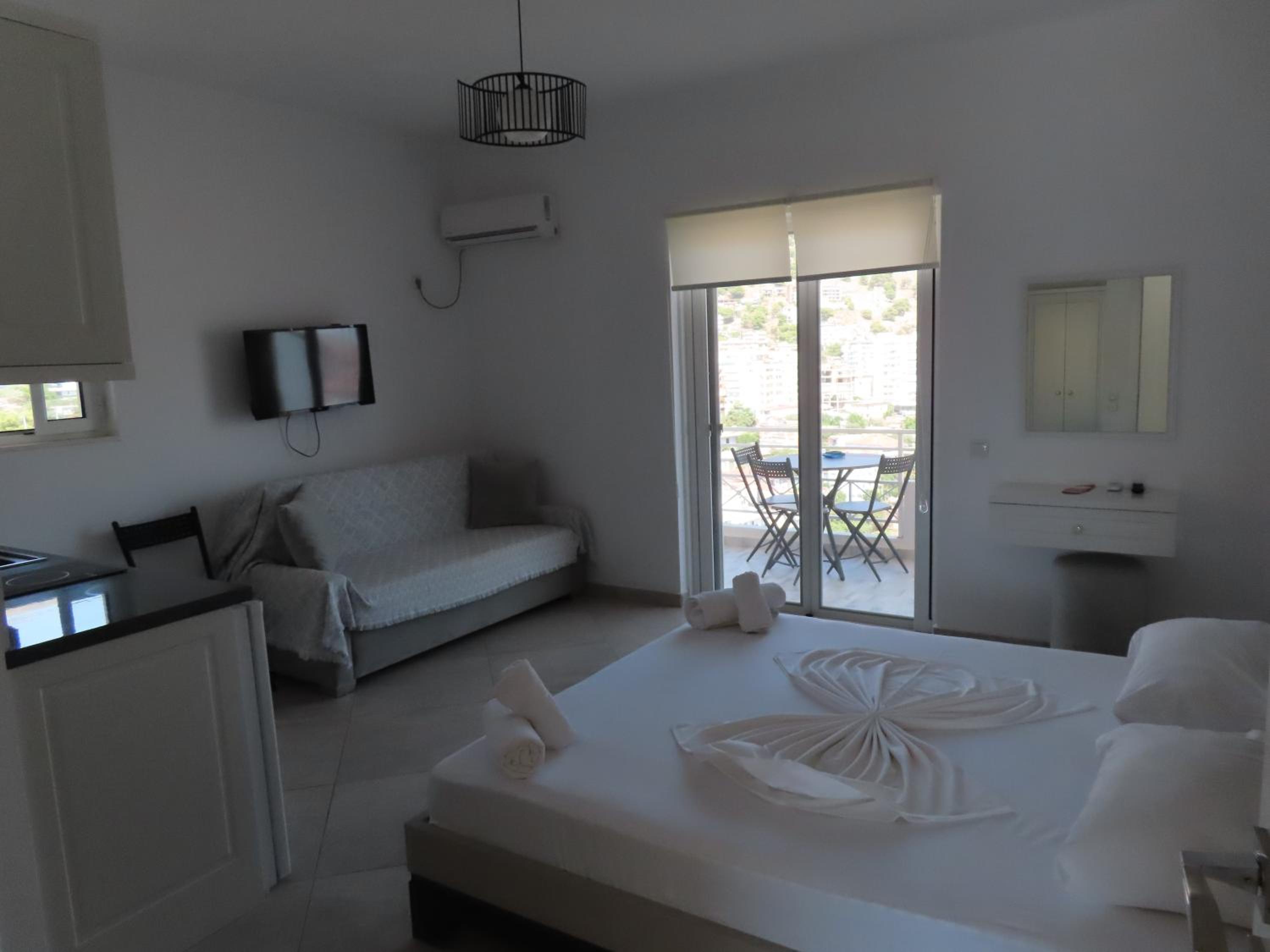 Mariana Apartments
