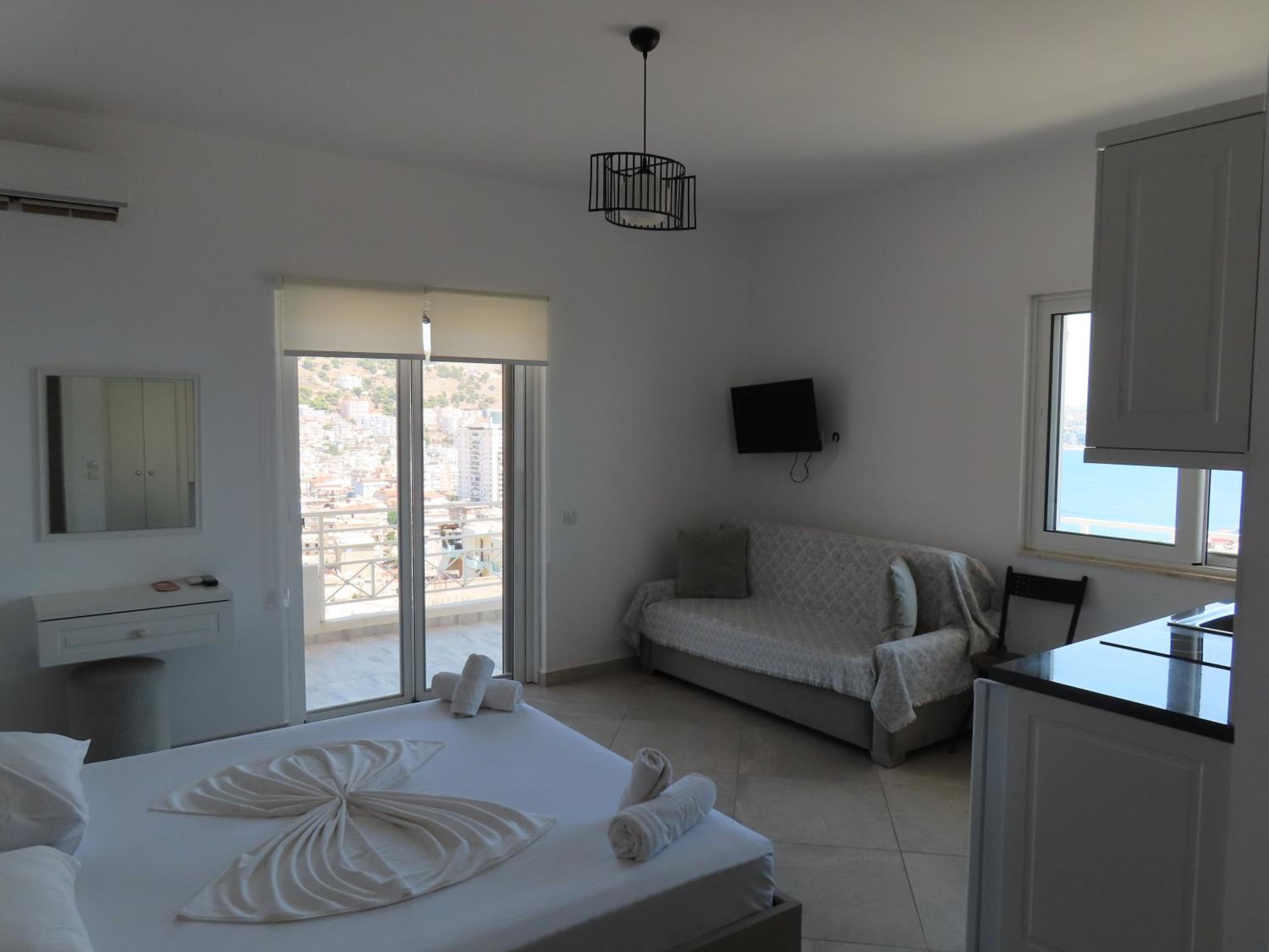 Mariana Apartments