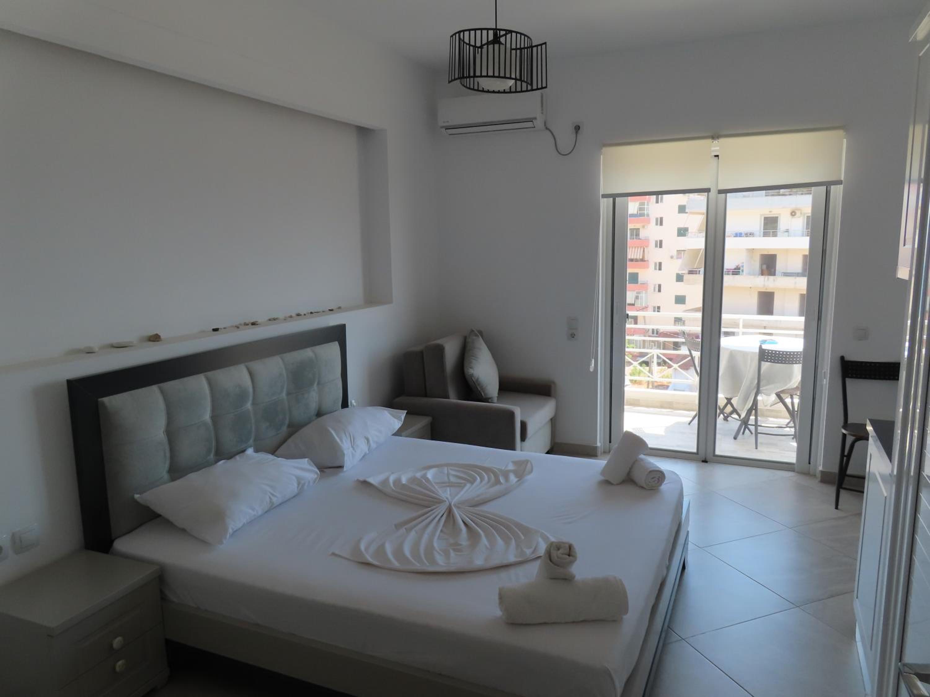 Mariana Apartments