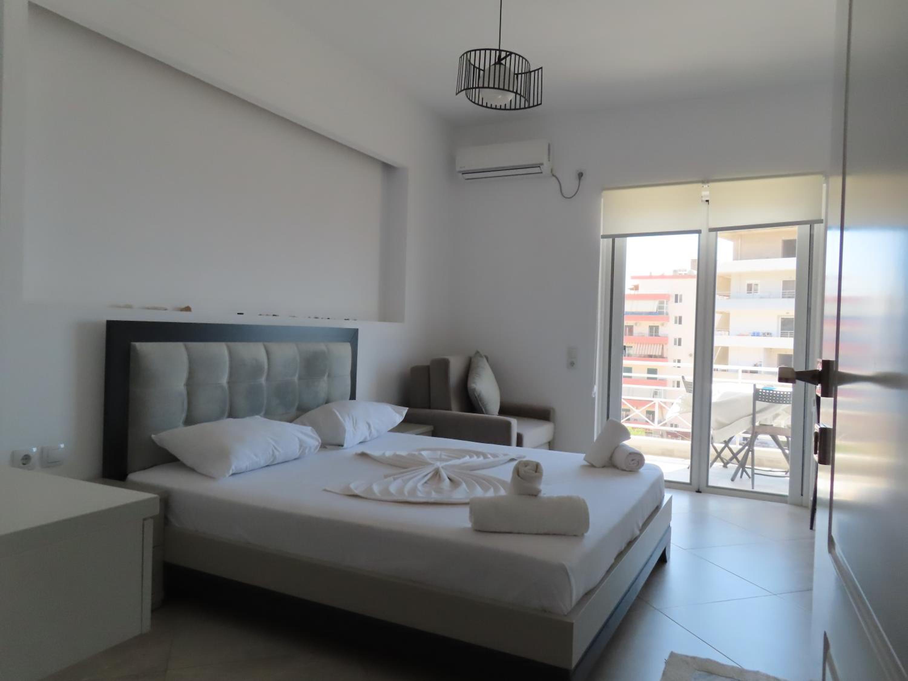 Mariana Apartments