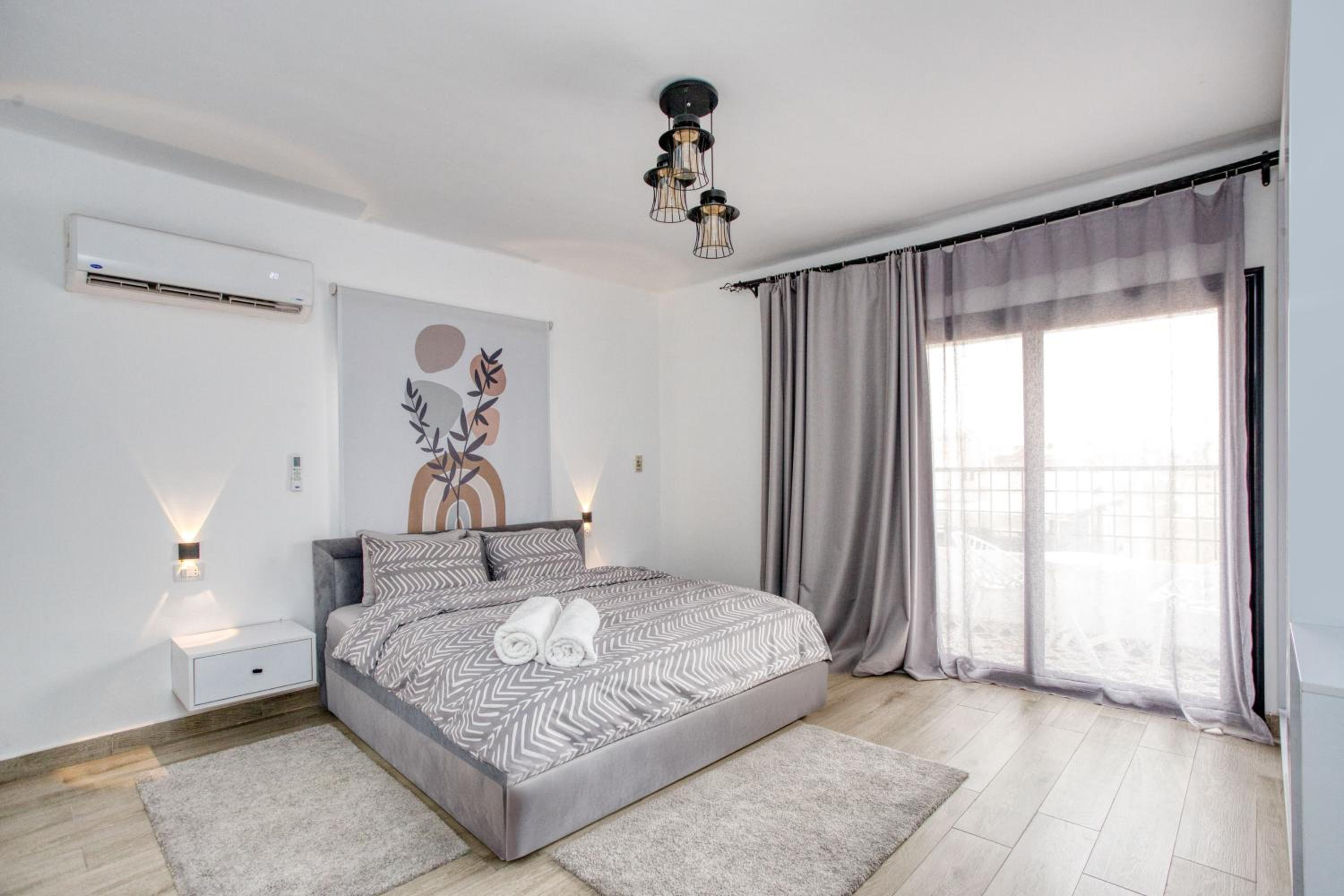 Nasr city apt , 5 min to city Stars mall & more