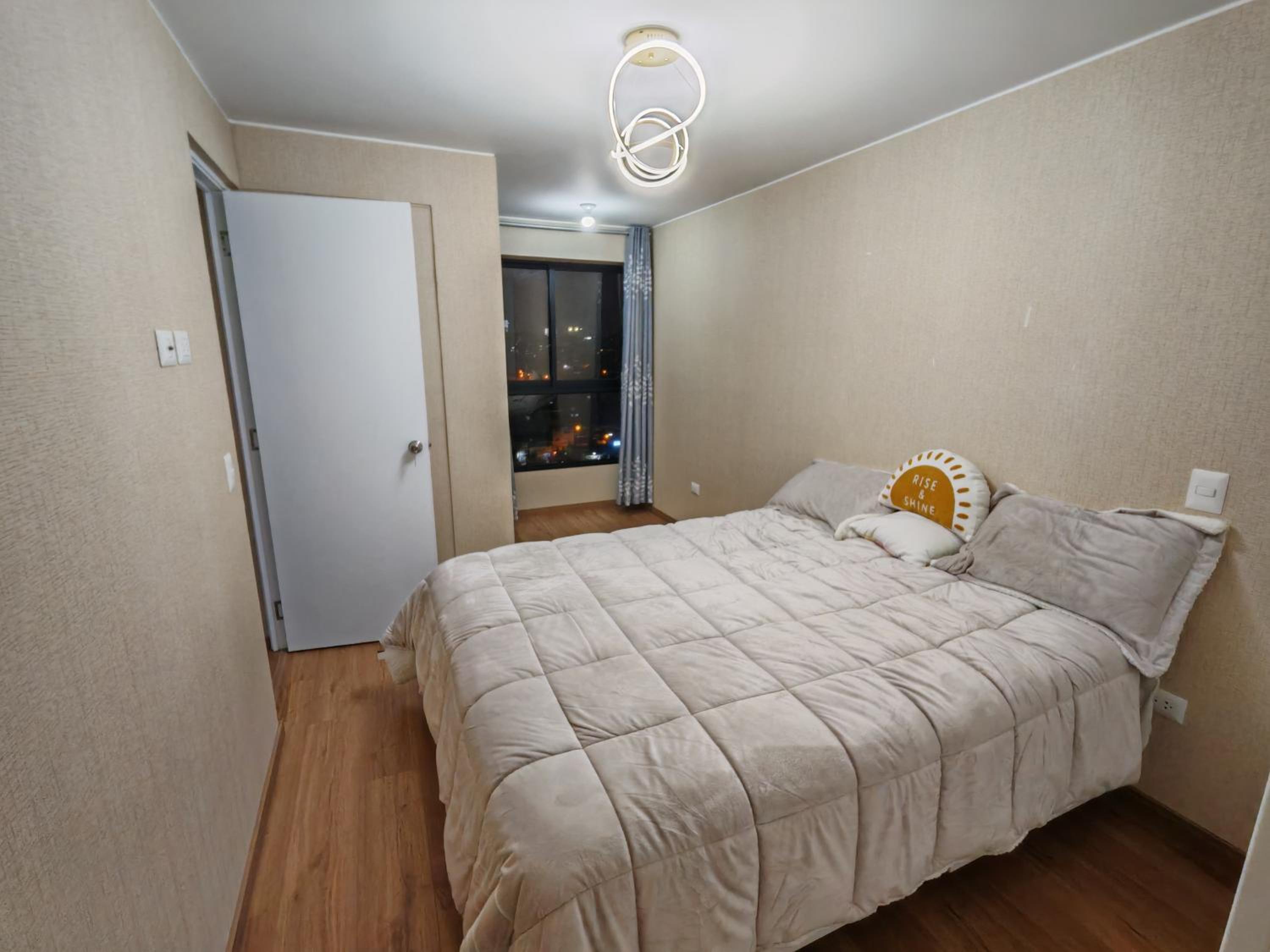 Departamento Amoblado en Lince