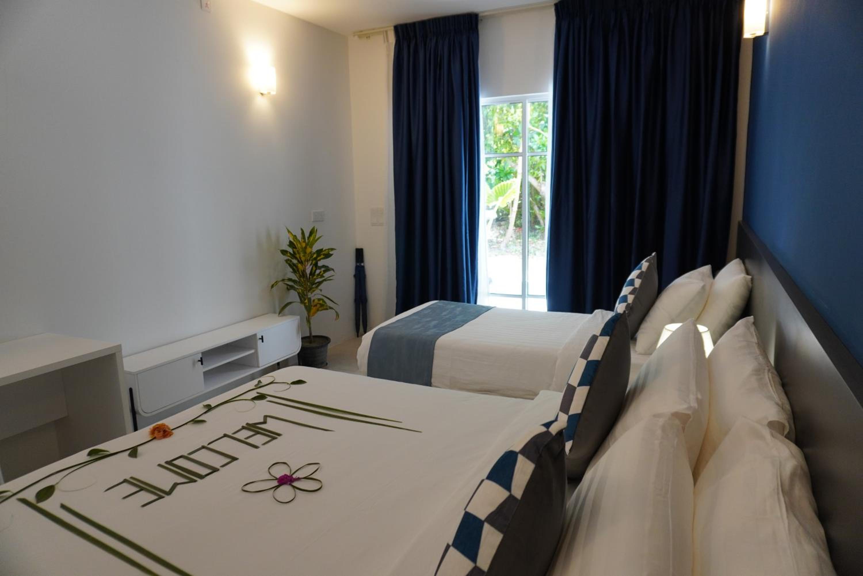 TME Retreats Dhigurah