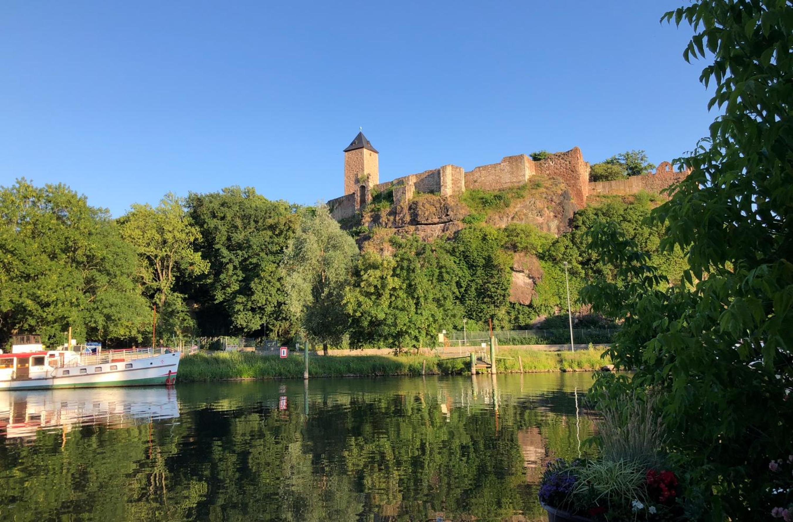 Saale Fewo mit Burgblick