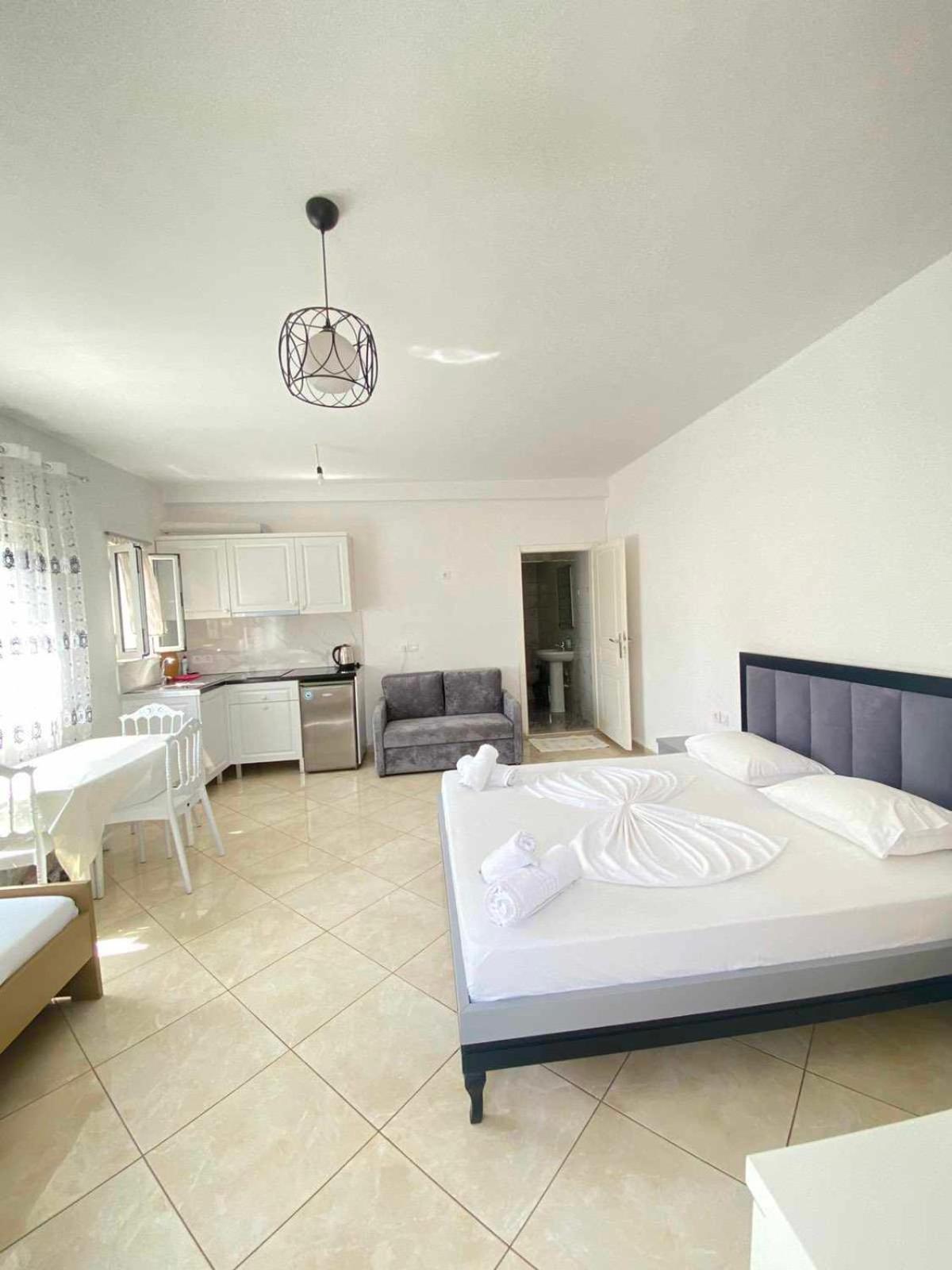 Mariana Apartments