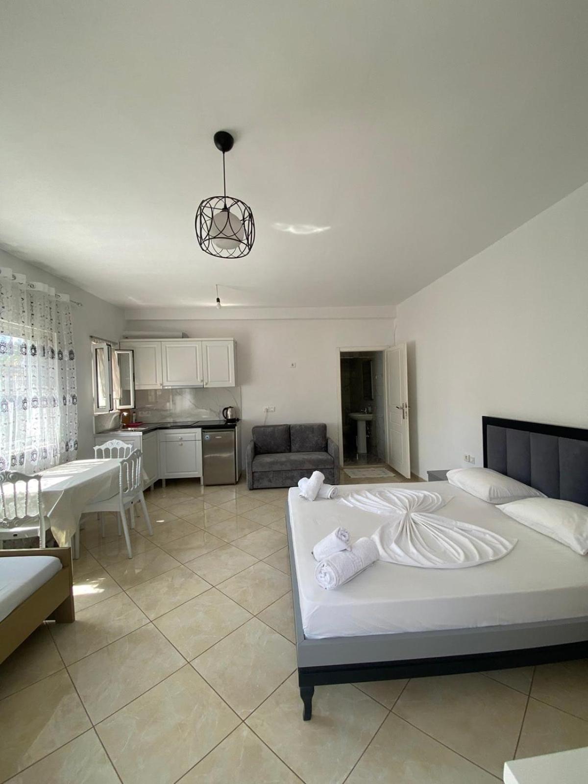 Mariana Apartments