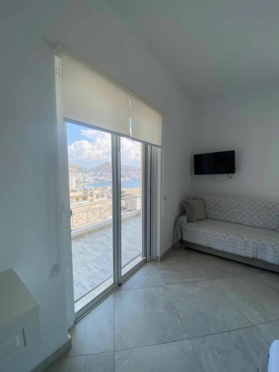Mariana Apartments