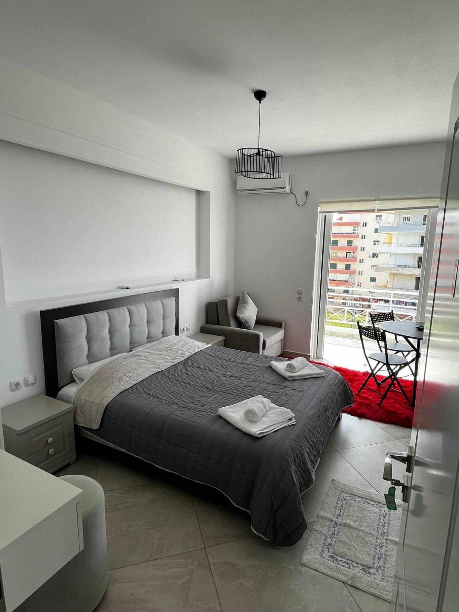 Mariana Apartments