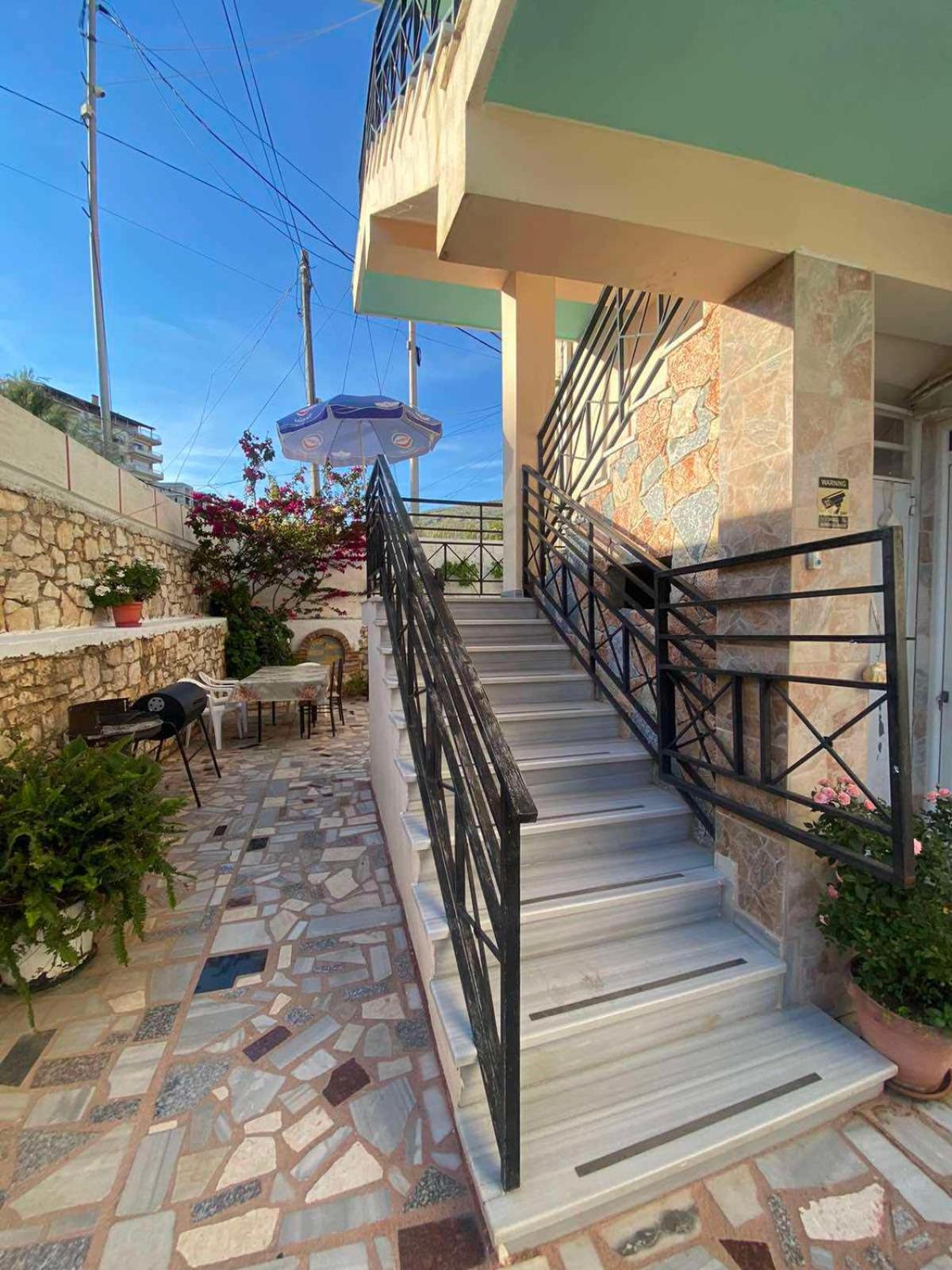 Mariana Apartments