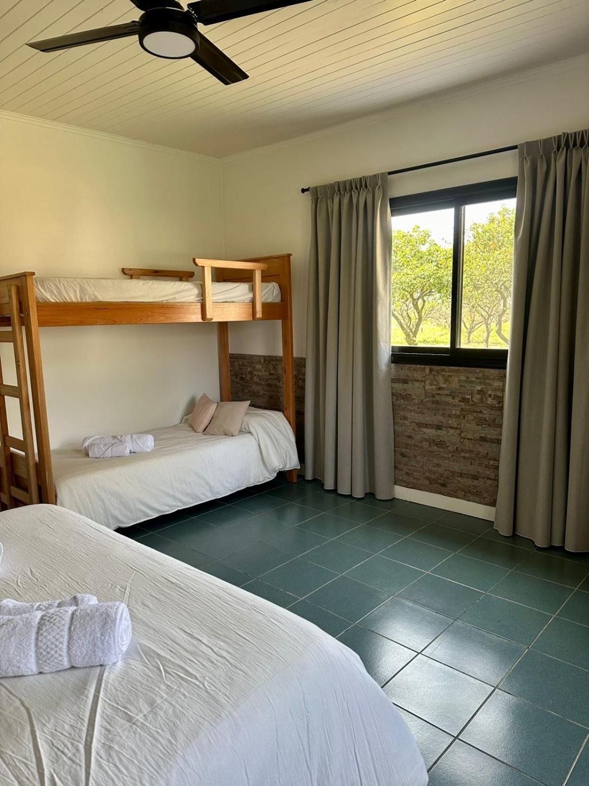 Chalet zona Norte con salida al lago 