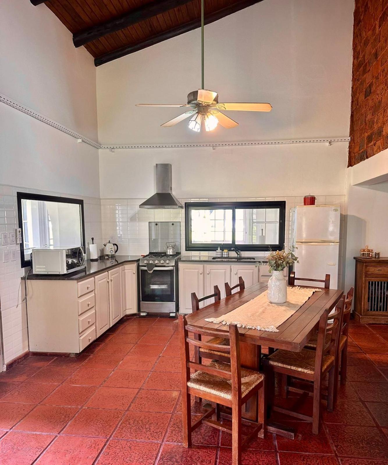 Chalet zona Norte con salida al lago 