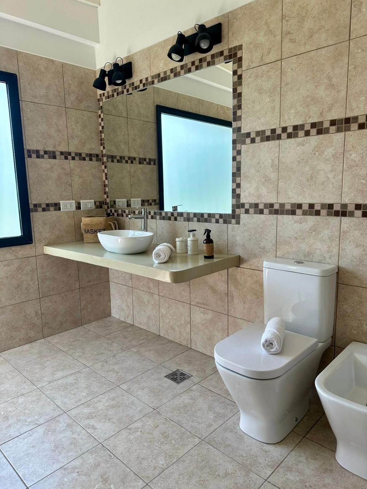 Chalet zona Norte con salida al lago 