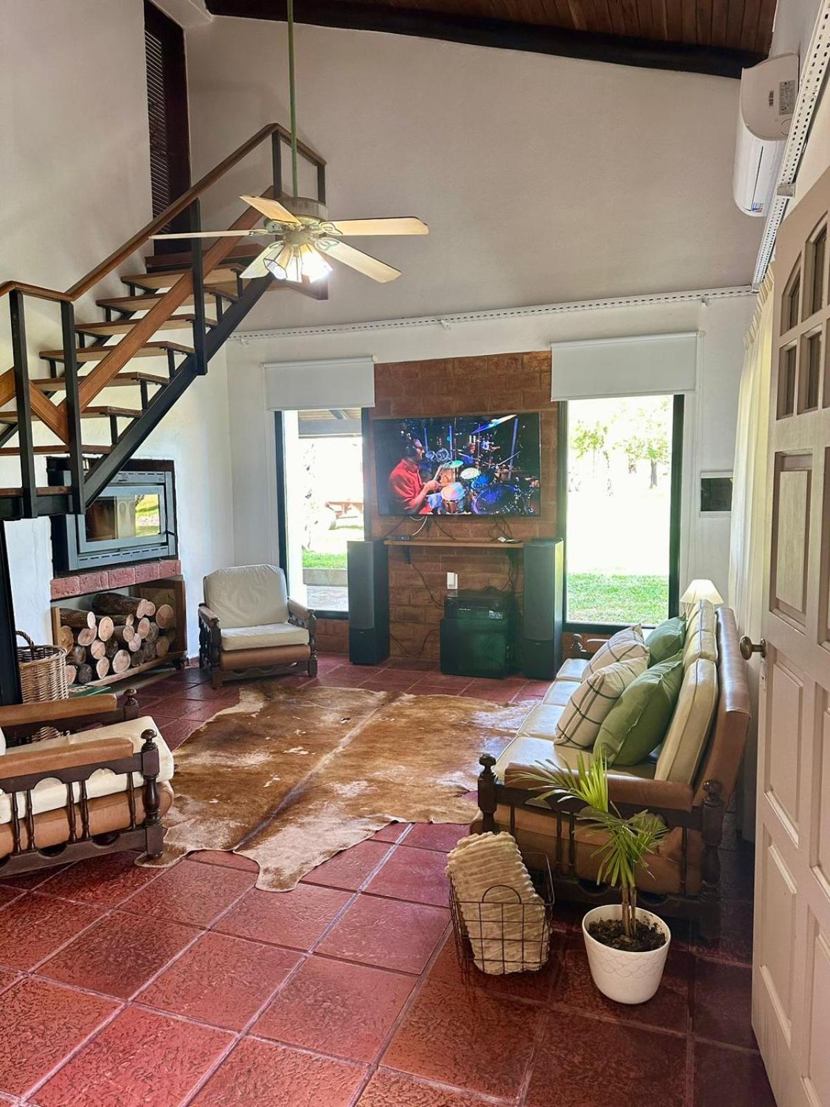 Chalet zona Norte con salida al lago 