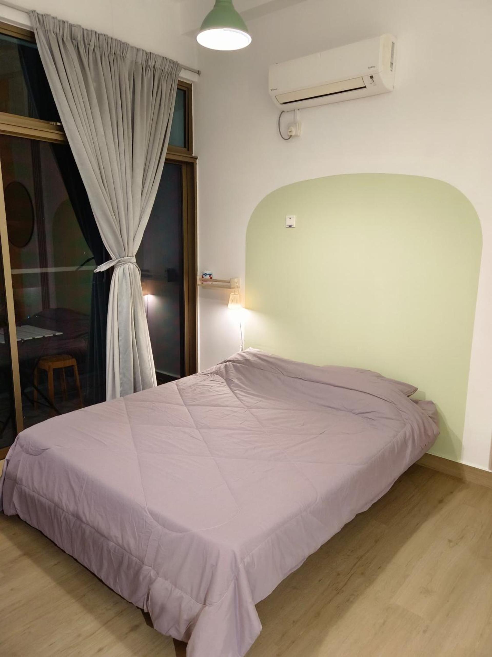Balcony Suite Palazio Mount Austin by Foxie Bed